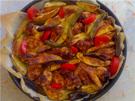 Fırında kanat ve patates..