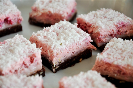 Krem şanti ve kremalı kolay tart